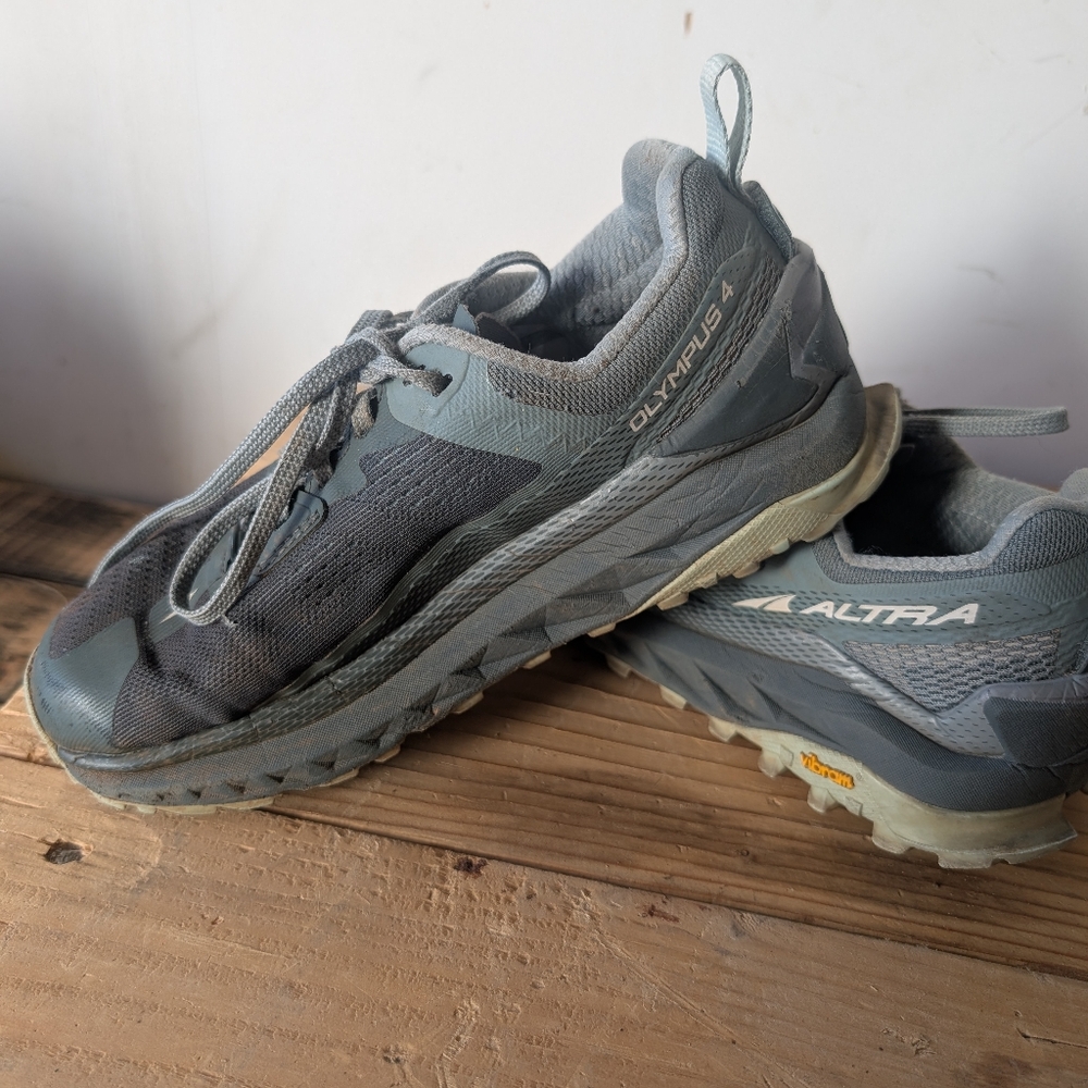 Women's Altra Olympus 4 Trail Runner Shoes